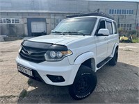 Раскладная подножка на УАЗ Патриот и УАЗ Пикап с креплением переднего номерного знака 10459